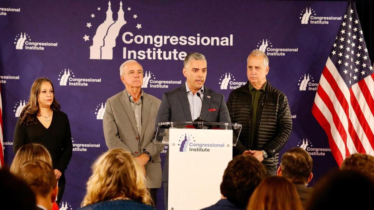Bilingual GOP Conference